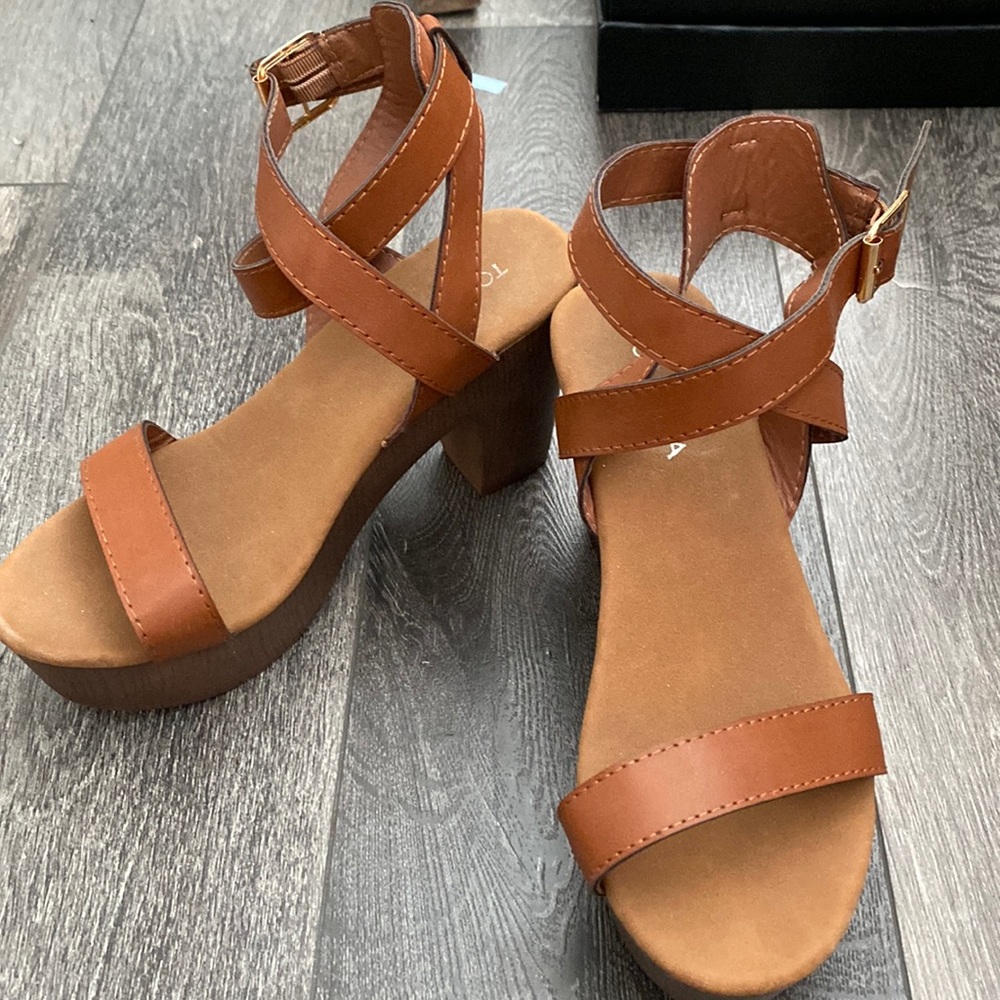 Top Moda Platform Sandals
